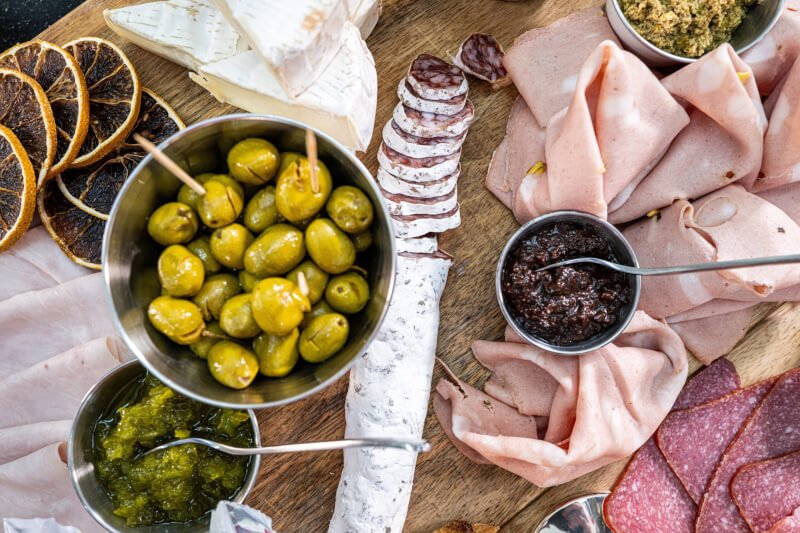 What Is The Difference Between Cured And Uncured Meats?